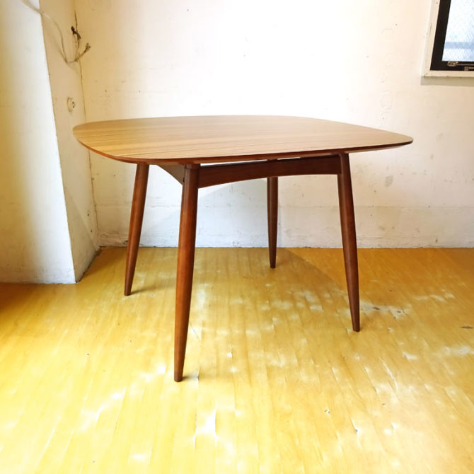 カリモク60+ karimoku Dテーブル ダイニングテーブル
