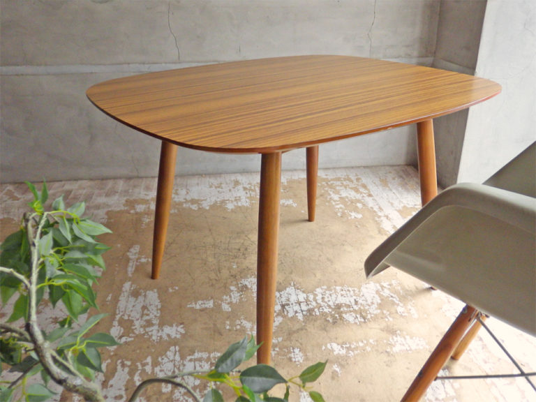 カリモク60+ karimoku Dテーブル ダイニングテーブル カフェテーブル ウォールナットカラー デコラトップ メラミン天板 ミッド