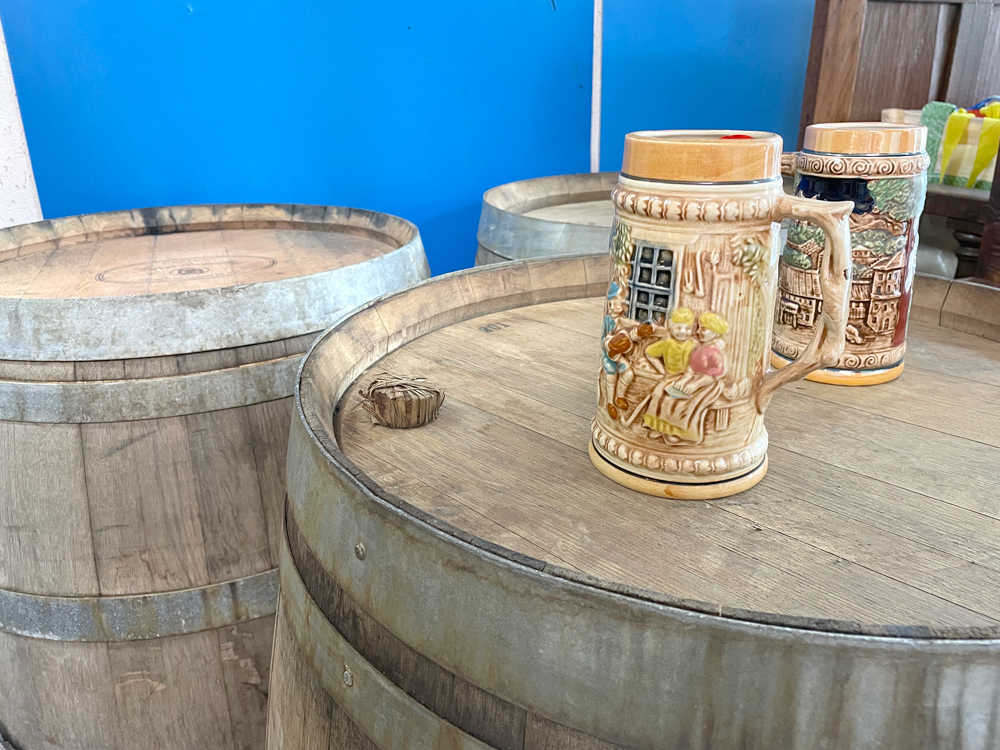古い木味のワイン樽 カウンターテーブル ディスプレイ樽 ～趣のある樽