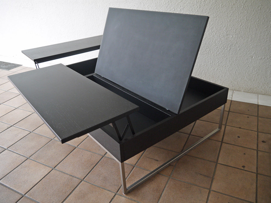 ボーコンセプト BoConcept シヴァ Chiva コーヒーテーブル リフトアップテーブル ブラック モダンデザイン くもりガラス加工 ～ 天板が収納の蓋になったユニークなギミック構造 ～