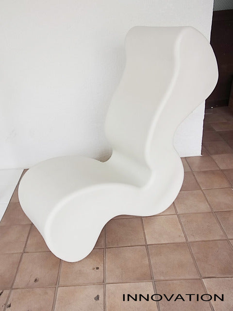 椅子にもテーブルにも変化するデザイン！巨匠ヴェルナー・パントンの最後の作品☆イノベーション社 ファントムチェア パントン 展示品　【買取と販売とレンタルのお店】