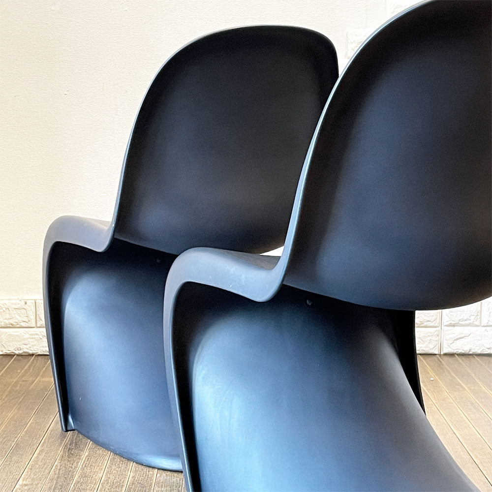 【経堂店】ヴィトラ vitra パントンチェア ダイニングチェア スタッキングチェア ディープブラック ヴェルナー・パントン ミッドセンチュリー 2脚 買取させていただきました。