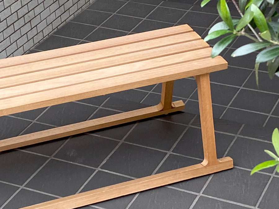 イーアンドワイ E＆Y ハスキー HUSKY ベンチ ニヤトー無垢材 ナチュラル アレキサンダー・テイラー ～デザイン的なシンプルル～