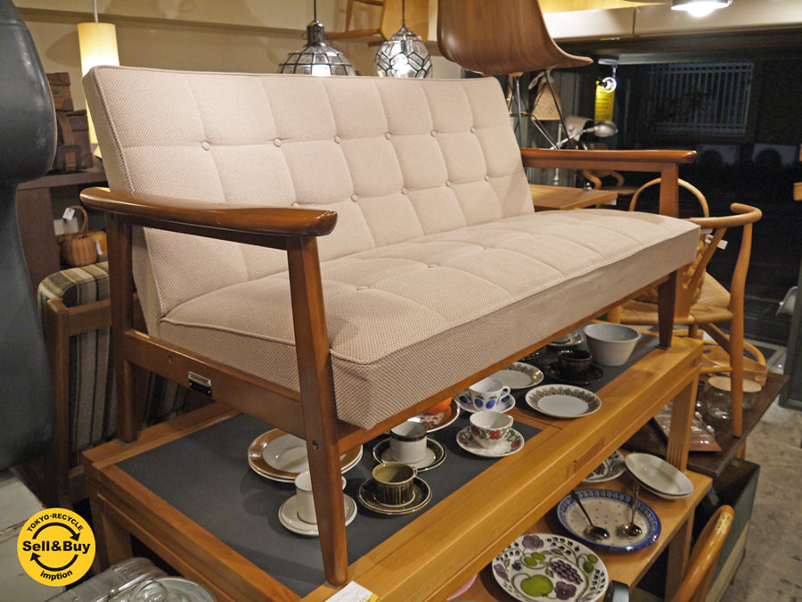カリモク60 karimoku ビラージュ Kチェア 2シーター VANILLA エリア リミテッド モデル 2009年 限定品 ～永遠に輝き続ける名作ソファの希少な限定モデル～ 【 買取と販売とレンタルのお店 】