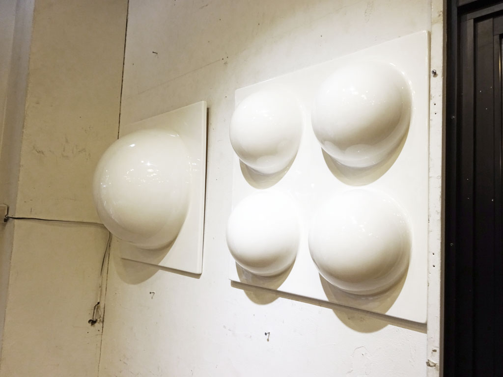 ヴェルナー・パントン Verner Panton ウォールエレメント 1ドーム ＆ 4ドーム WALL ELEMENT  FRP製 ホワイト 下北沢店 中古品 買い取りしました。