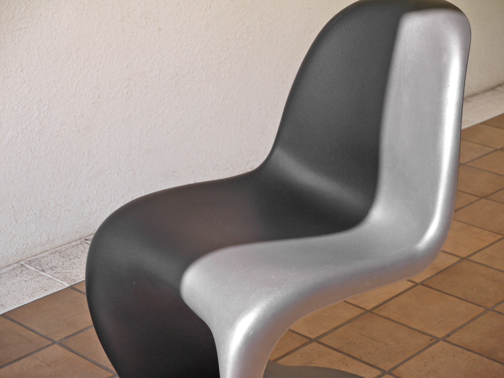 ヴィトラ vitra パントンチェア Panton Chair ブラック ヴェルナー・パントン Verner Panton スタッキングチェア ミッドセンチュリー スペースエイジ ～ 異端の源流～