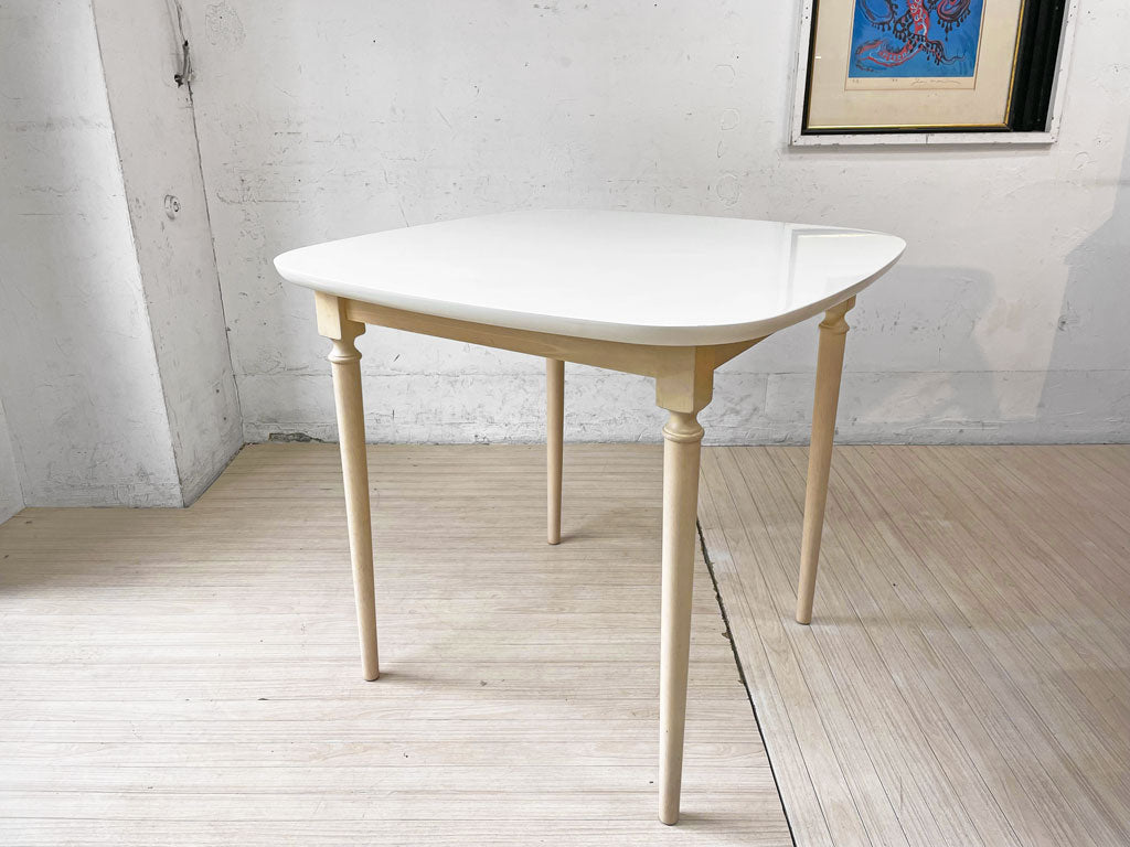 フランフラン Francfranc ダイニングテーブル ホワイト 鏡面仕上げ スクエア バルス東京 中古品 買い取りしました。