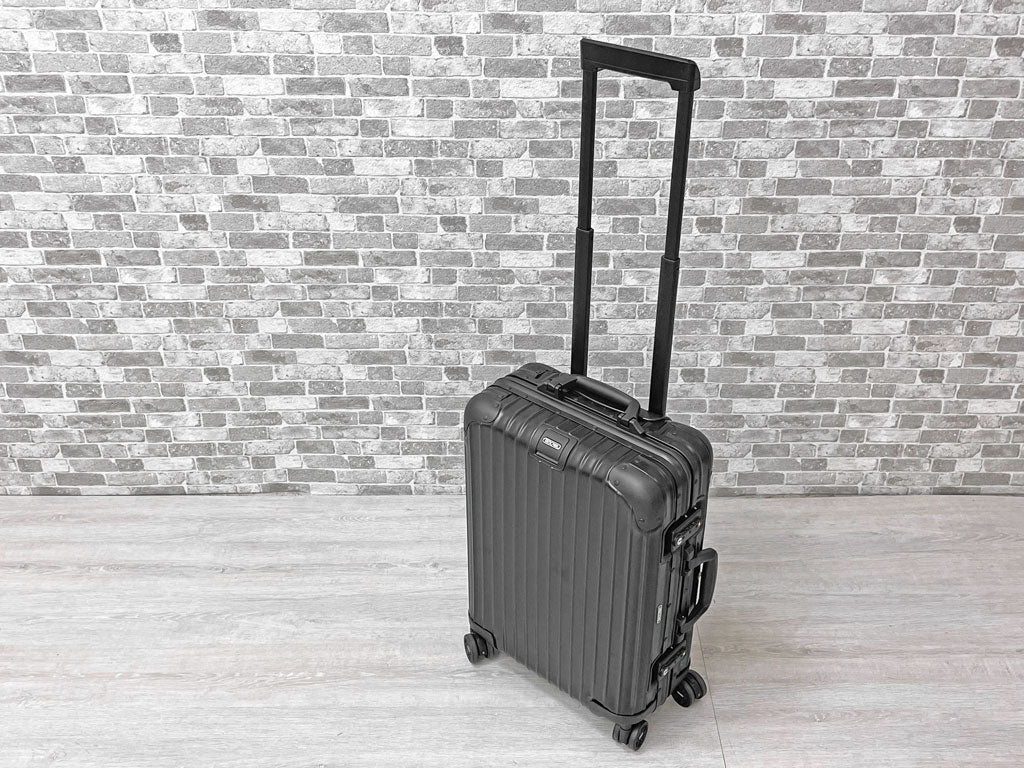 リモワ RIMOWA トパーズ TOPAS ステルス STEALTH スーツケース キャリーケース ブラック キャビンホイール 4輪 機内持ち込み可 32L 中古品 買い取りしました。