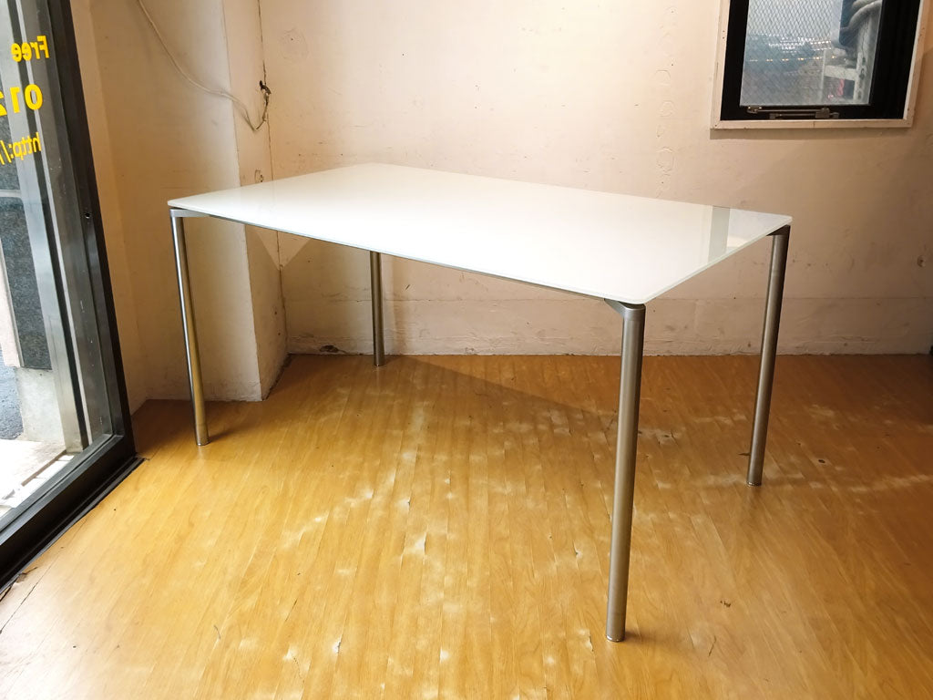 フリッツハンセン Fritz Hansen ペリカンデザイン PELIKAN プラーノ PLANO テーブル P933 ガラス天板 ダイニングテーブル モダン 中古品 買い取りしました。