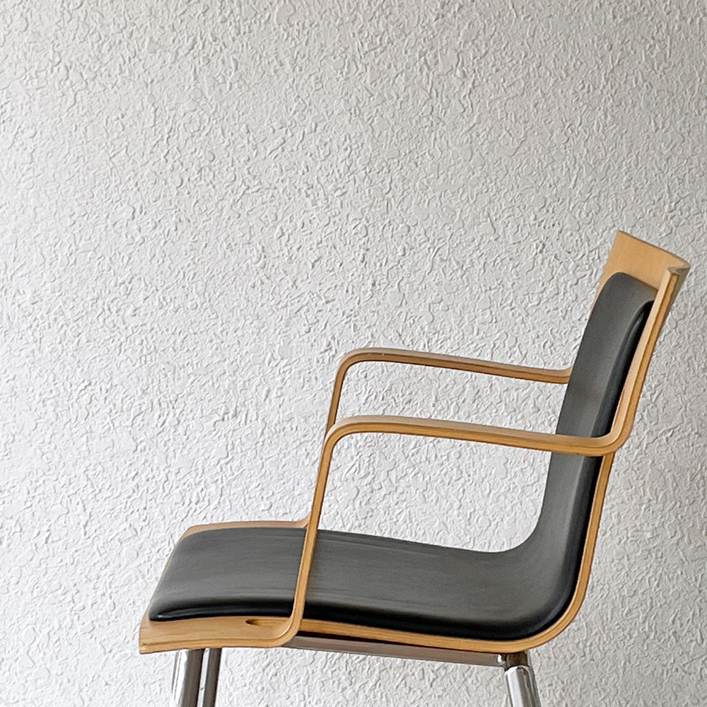 ラムホルツ LAMMHULTS コーパス アームチェア Corpus Armchair プライウッド アームチェア バーチ材 スタッキング スウェーデン 北欧家具　～なぜ曲げた～