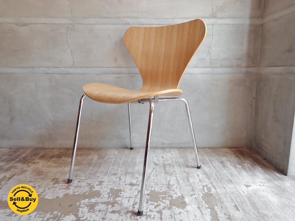 セブンチェア Seven chair リプロダクト  Reproduction アルネ ヤコブセン Arne Jacobsen 中古品 買い取りしました。学芸大学店 出張買取もお任せ下さい。