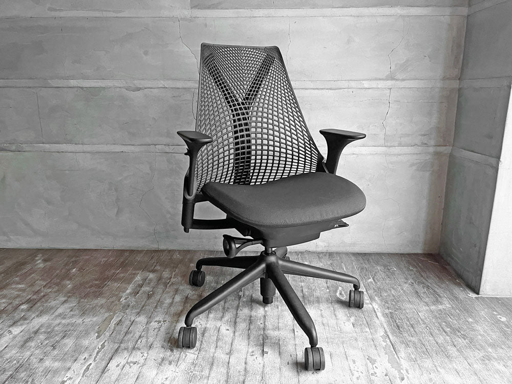 ハーマンミラー Herman Miller セイルチェア SAYL Chair ミドルバック デスクチェア イヴ・ベアール 定価￥95,700- 中古品 買い取りしました。