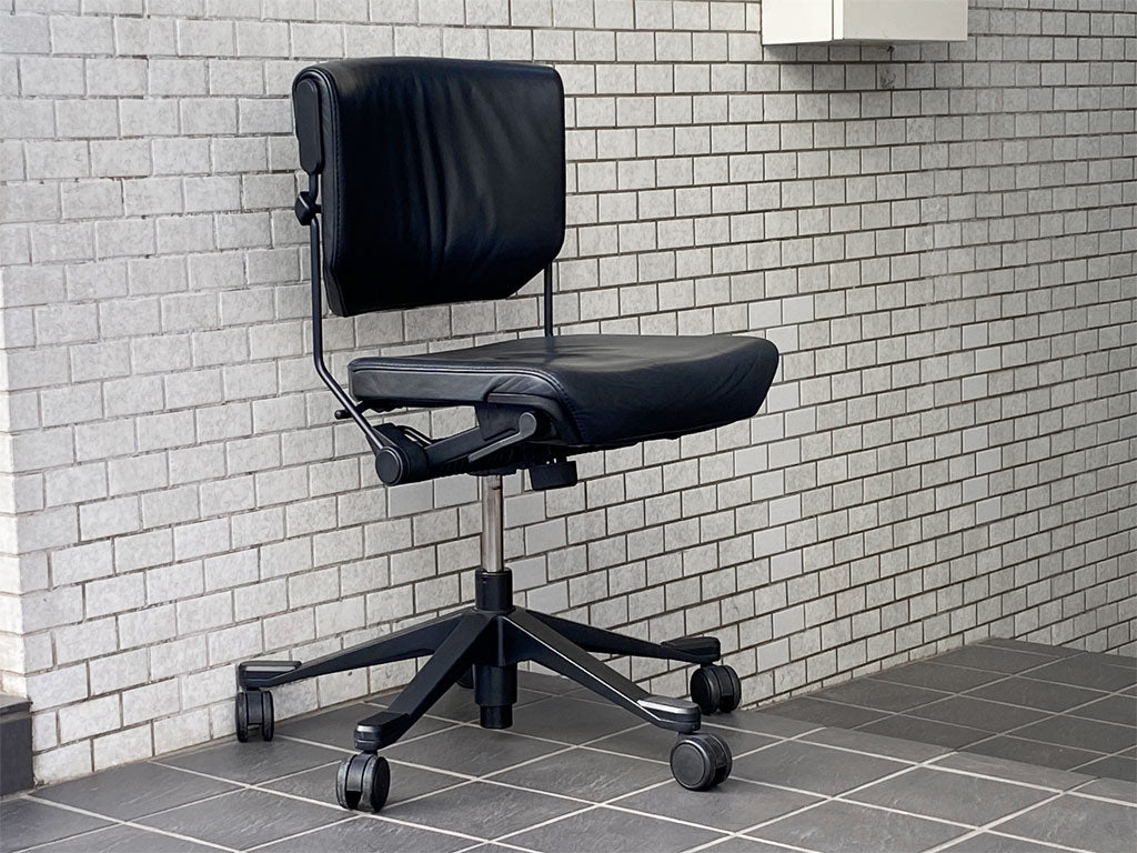 ジロフレックス giroflex 33-3277 デスクチェア ワークチェア アームレスタイプ ブラックレザー グッドデザイン賞 中古品 買い取りしました。
