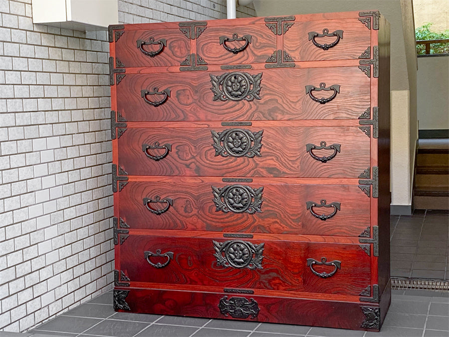 岩谷堂箪笥 箪笥 5段7杯 整理箪笥 タンス 牡丹紋様 南部鉄器金具 欅 桐 漆 民芸家具 　中古品 買い取りしました。
