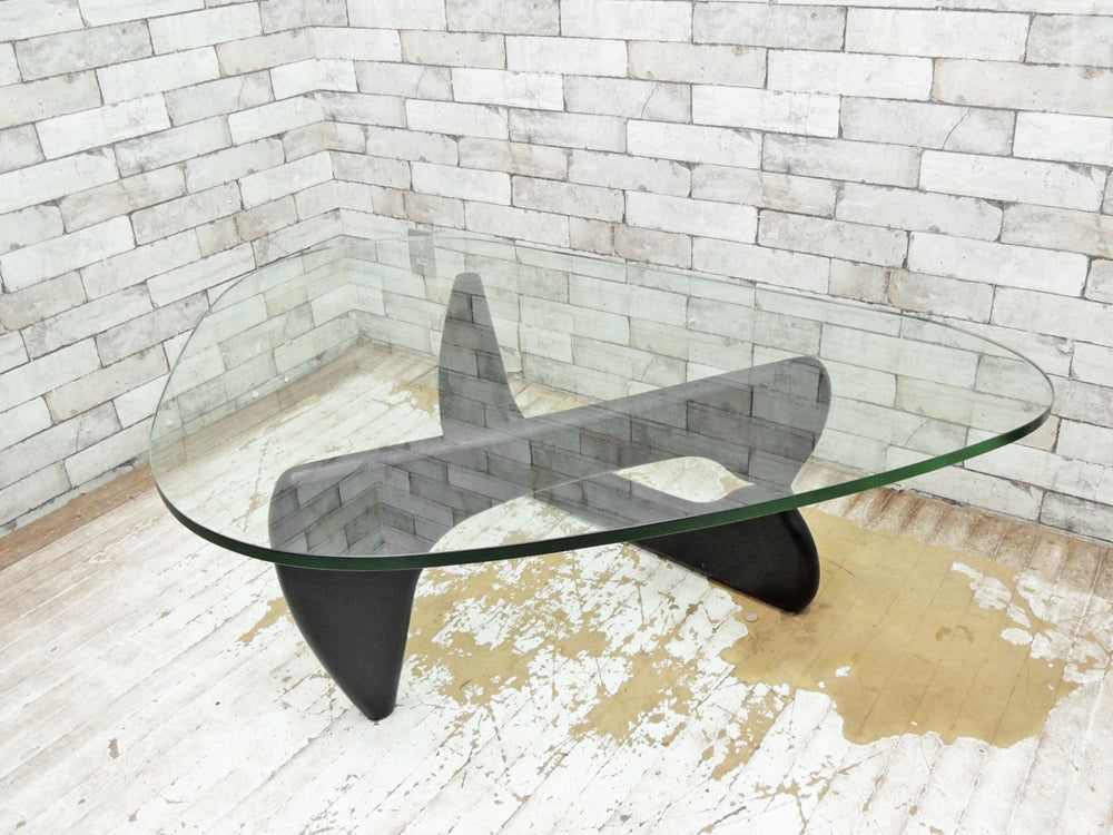イサムノグチ Noguchi Coffee Table ノグチコーヒーテーブル ガラス天板厚 19mm デザイナーズ家具 名作 中古品 買い取りしました。