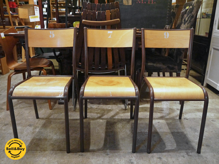 フランス ビンテージ スクールチェア ナンバリング スタッキング パイプ 中古品 買い取りしました！ 自由が丘店 出張買取もお任せください。