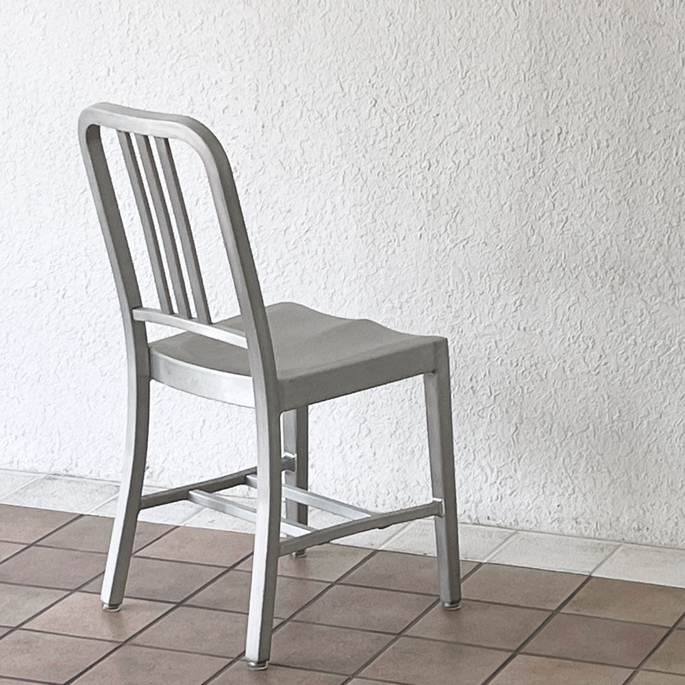  【用賀店】エメコ emeco ネイビー NAVY チェア No.1006 ダイニングチェア ブラッシュドアルミ インダストリアル ミッドセンチュリーデザイン 買取させていただきました。