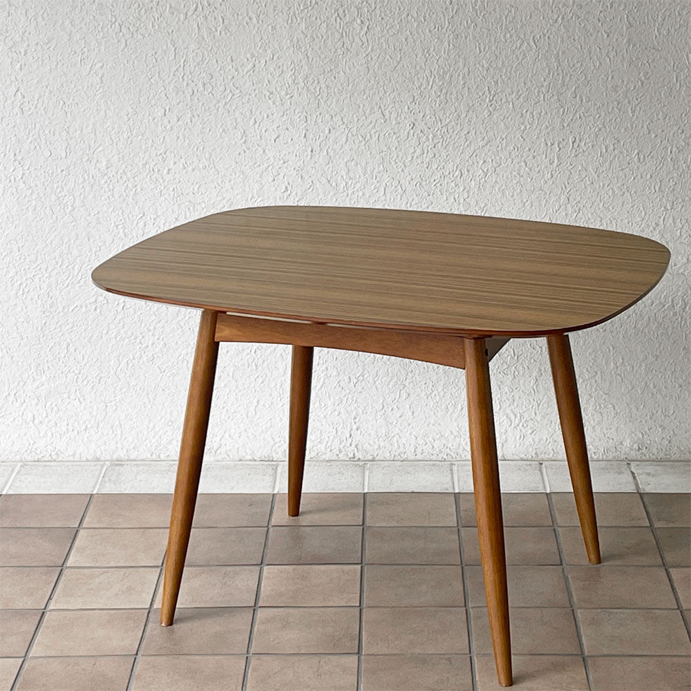  【用賀店】カリモク60+ ロクマルプラス Dテーブル ダイニングテーブル W100cm メラミン天板 デコラトップ ミッドセンチュリーデザイン 買取させていただきました。