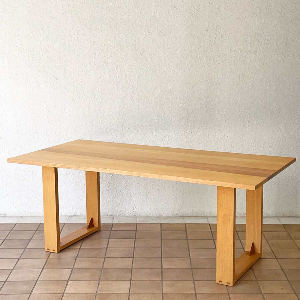  【用賀店】日進木工 NISSIN カーヴ ホワイトウッドシリーズ CARVE WHITE WOOD ダイニングテーブル オーク x ブラックウォールナット 無垢材 W180cm ナチュラルモダン 飛騨家具 買取させていただきました。