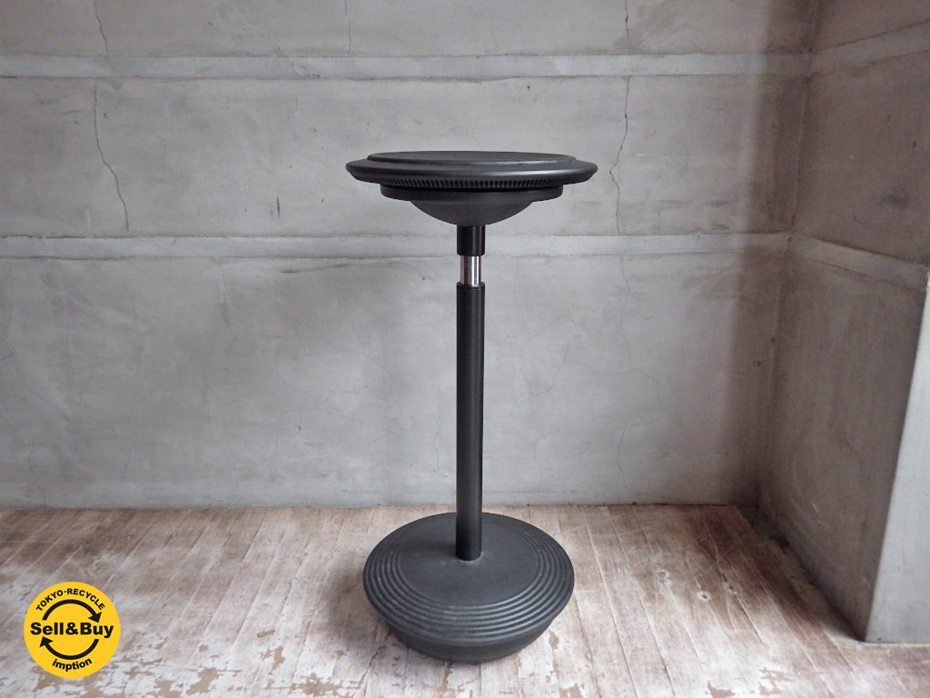 ウィルクハーン Wilkhahn スティッツ Stitz ハーフシーティングチェア スツール ブラック　中古品 買い取りしました。学芸大学店 出張買取もお任せ下さい。