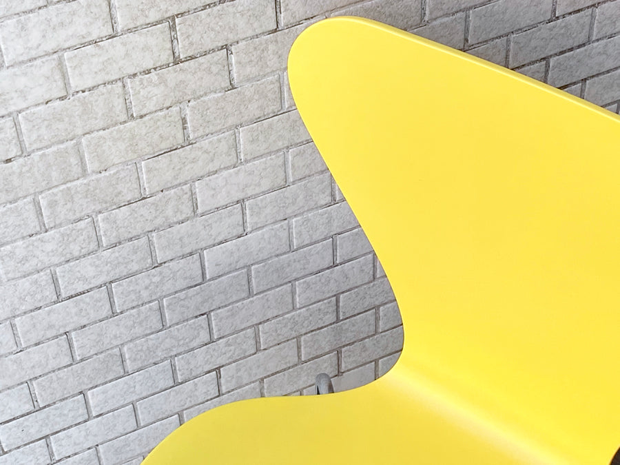 フリッツハンセン Fritz Hansen セブンチェア  シトロン citron / lemon アルネ・ヤコブセン ～最も完璧に近い椅子～