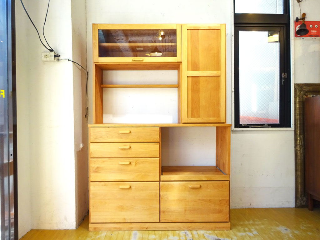 モモナチュラル momo natural ヴィボ VIBO キッチンボード KD BOARD 1200 定価￥127,000-～ 使い込むほど味が出るアルダー材の食器棚