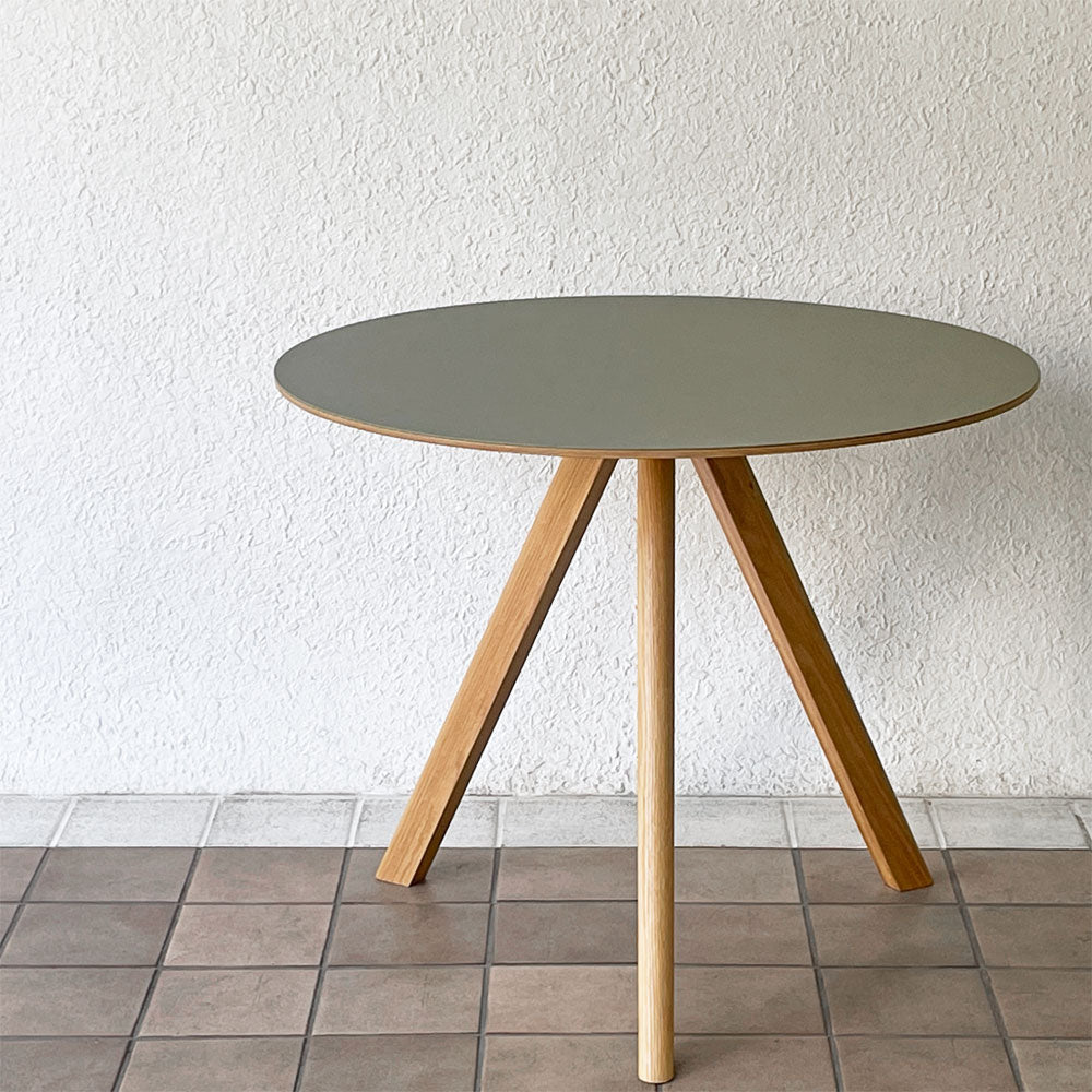  【用賀店】ヘイ HAY CPH 20 ラウンドテーブル ダイニングテーブル グレー リノリウム Φ90 デンマーク 北欧家具 ロナン＆エルワン・ブルレック 買取させていただきました。