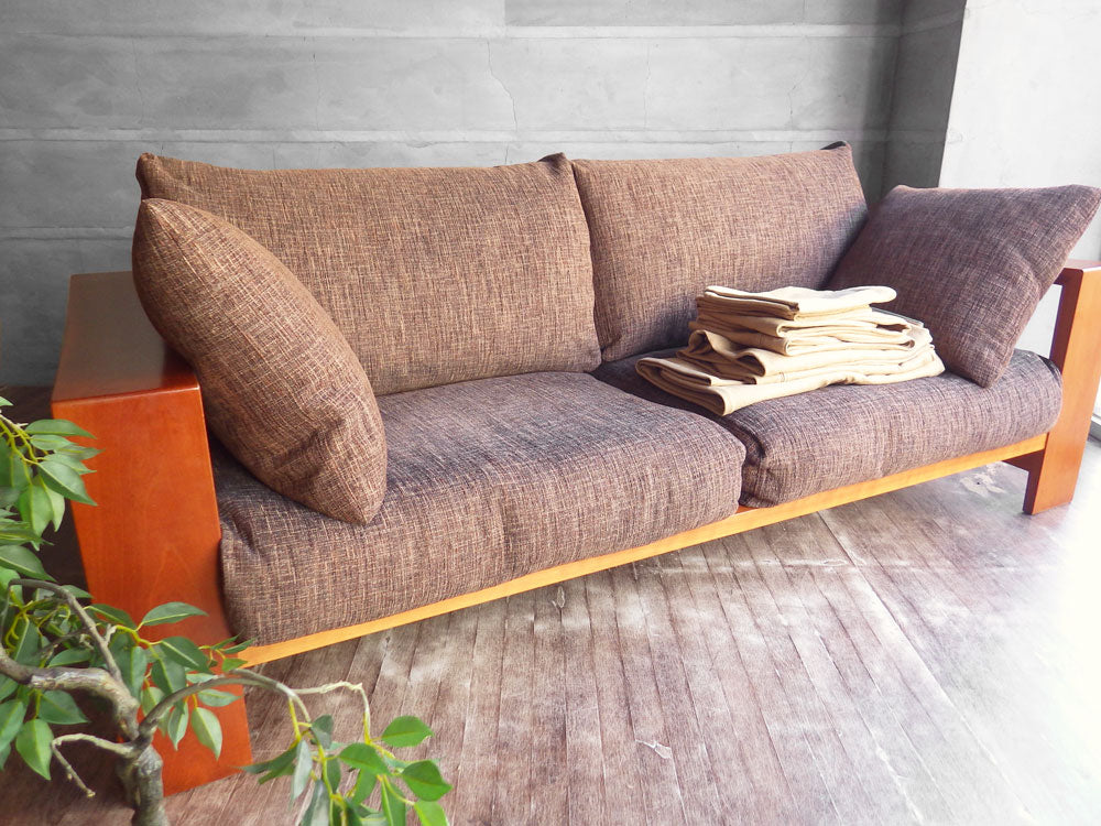 家具蔵 KAGURA チェリー 無垢材 ソファ モデルノ SOFA MODERNO カバーリング クッション付き 替えカバー付き ~共に過ご ...