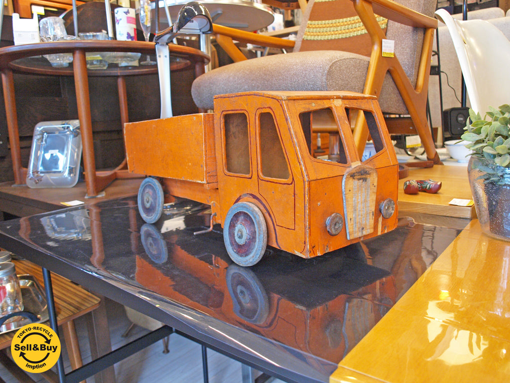 ヴィンテージ vintage 木製 トラック Wood truck おもちゃ オブジェ 買い取りしました。下北沢店 出張買取もお任せ下さい。