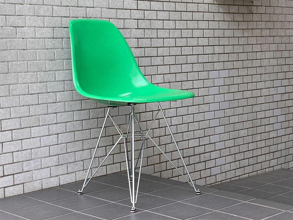 ハーマンミラー Herman Miller サイドシェルチェア 現行FRP製 グリーン エッフェルベース C&R イームズ ミッドセンチュリー 中古品 買い取りしました。