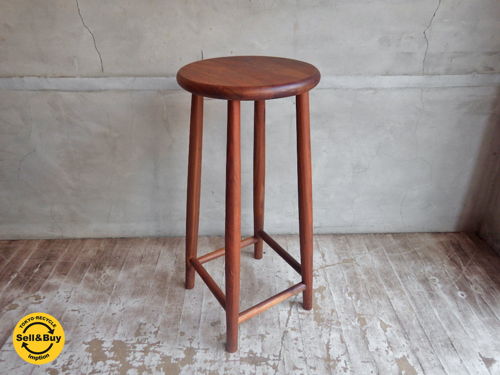 ギギリビング ギギliving ウォールナット 無垢材 スツール 　中古品 買い取りしました。学芸大学店 出張買取もお任せ下さい。