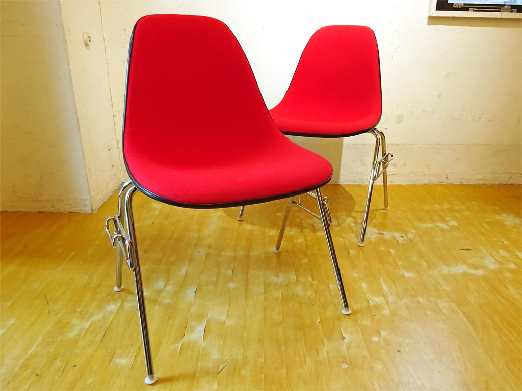 ハーマンミラー Herman Miller ビンテージ サイドシェルチェア スタッキングベース DSS ナローマウント ジラルド生地 Hopsak レッド M.F.S製 2脚セット 中古品 買い取りしました。