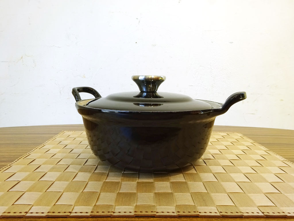 ル・クルーゼ LE CREUSET フィトゥ 鋳物 両手鍋 20cm シャイニーブラック IH対応 中古品 買い取りしました。