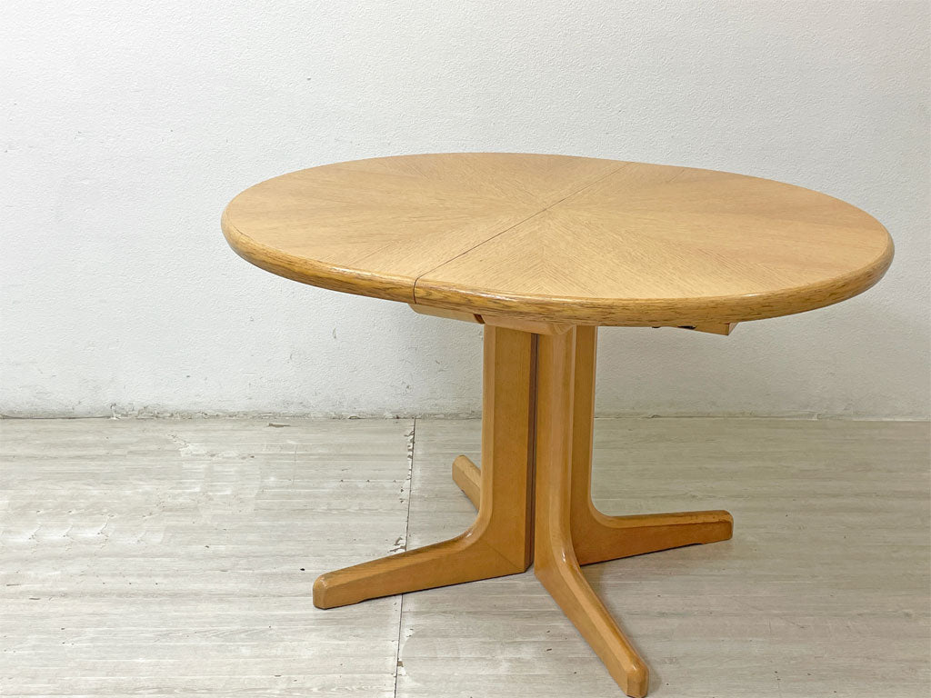 シェフラー・クリエーション Scheffler creation 3588 ファミリア familia オーバル エクステンションダイニングテーブル オーク材 幅120-160-200cm スイス 中古品 買い取りしました。