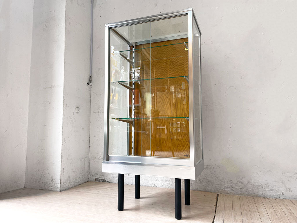 パシフィックファニチャーサービス PACIFIC FURNITURE SERVICE P.F.S. アルミナム ALUMINUM ガラスケース セミオーダーサイズ 中古品 買い取りしました。