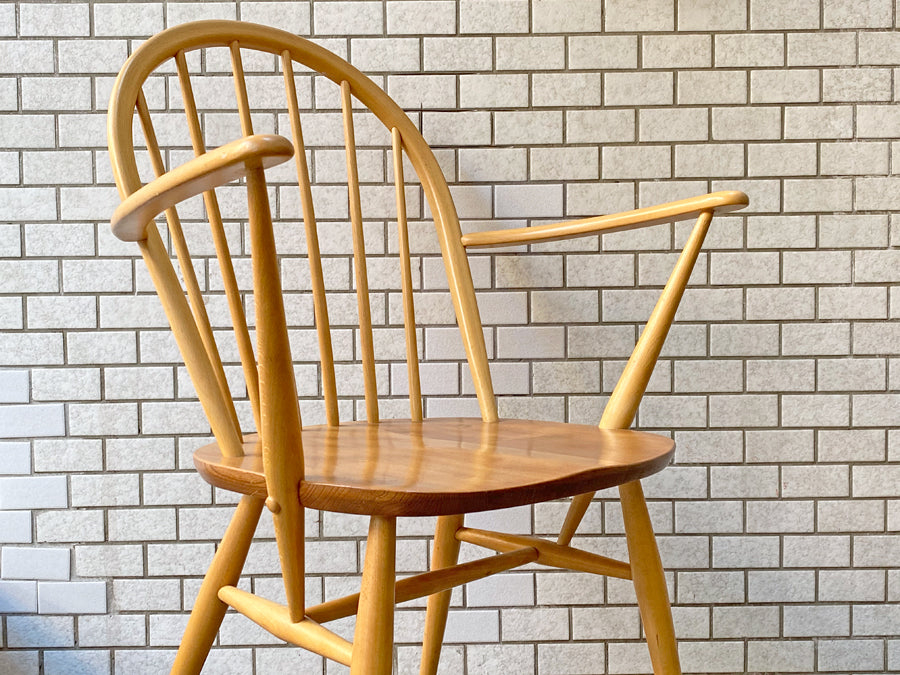 アーコール Ercol ビンテージ フープバック アームチェア 6本タイプ 英国 UKヴィンテージ ～美しい弧を描いた伝統家具～