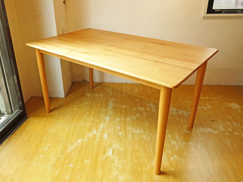 アダル ADAL ダイニングテーブル アルダー無垢材 ナチュラル シンプル W135cm アジャスター付 北欧スタイル 中古品 買い取りしました。