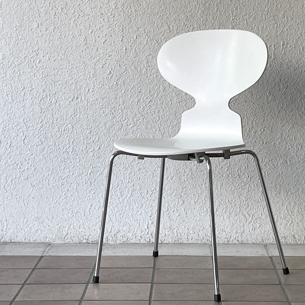  【用賀店】フリッツハンセン Fritz Hansen アントチェア 4本脚 ラッカー仕上げ ホワイト アルネ・ヤコブセン 北欧家具 買取させていただきました。