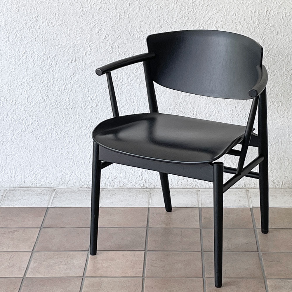  【用賀店】フリッツハンセン Fritz Hansen エヌゼロワン N01 ダイニングチェア アームチェア オーク無垢材 佐藤オオキ 参考定価￥139,480- 販売終了品 買取させていただきました。
