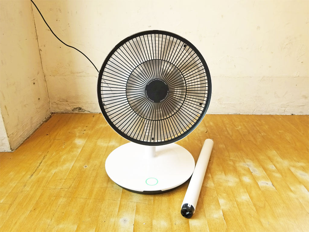バルミューダ BALMUDA グリーンファン2 GreenFan2 扇風機 卓上からリビングファンにも ホワイト×ブラック EGF-1200 2013年製 中古品 買い取りしました。
