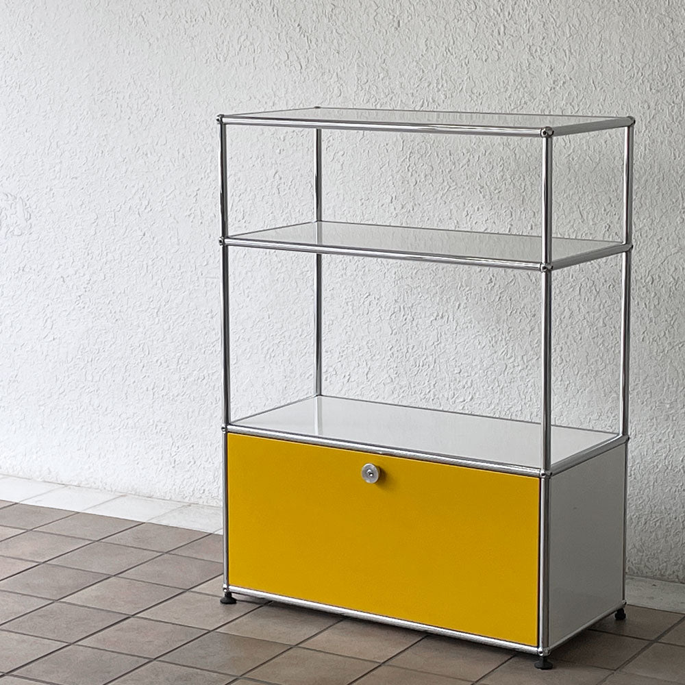  【用賀店】ユーエスエムハラー USMハラー USM Haller モジュラーファニチャー キャビネット オープンシェルフ 1列3段 エクステンションドア W78.5×D39cm ピュアホワイト×ゴールデンイエロー ユーエスエムハラー USMハラー USM Haller モジュラーファニチャー キャビネット オープンシェルフ 1列3段 エクステンションドア W78.5×D39cm ピュアホワイト×ゴールデンイエロー 定価196,845円 買取させていただきました。