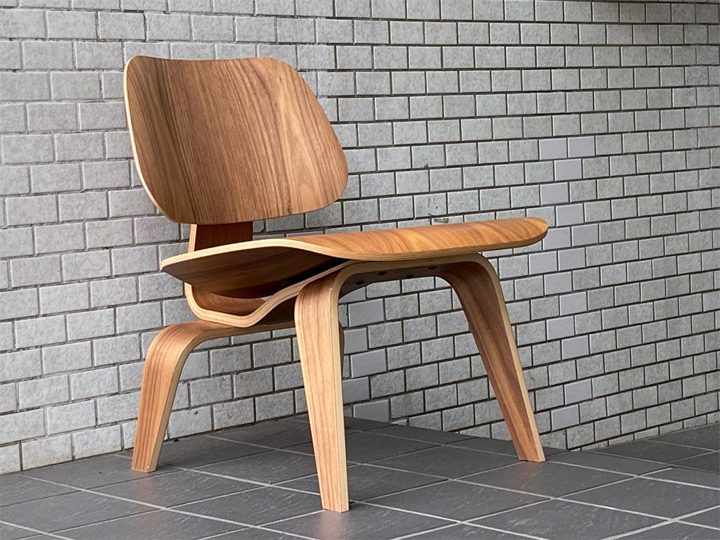 ハーマンミラー Herman Miller LCW ラウンジチェア ウッドレッグ Molded Plywood Lounge Chair ウォールナット C&Rイームズ ミッドセンチュリー 中古品 買い取りしました。