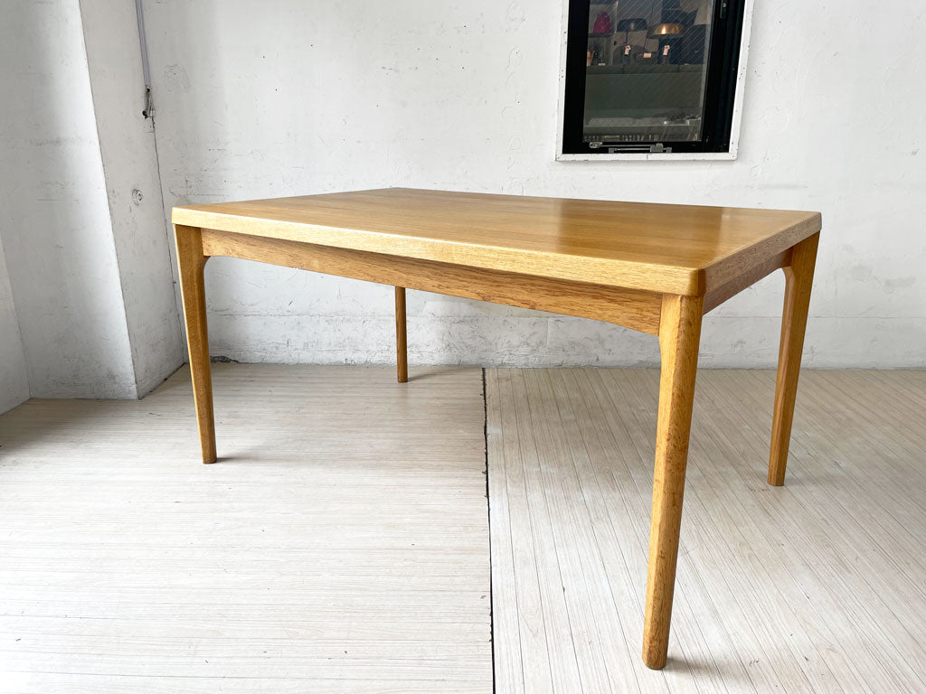 Vejle Stole og Mobelfabrik EXテーブル オーク材 ダイニングテーブル ヘニング・ケアヌルフ Henning Kjaernulf デンマーク 北欧ビンテージ 買い取りしました。
