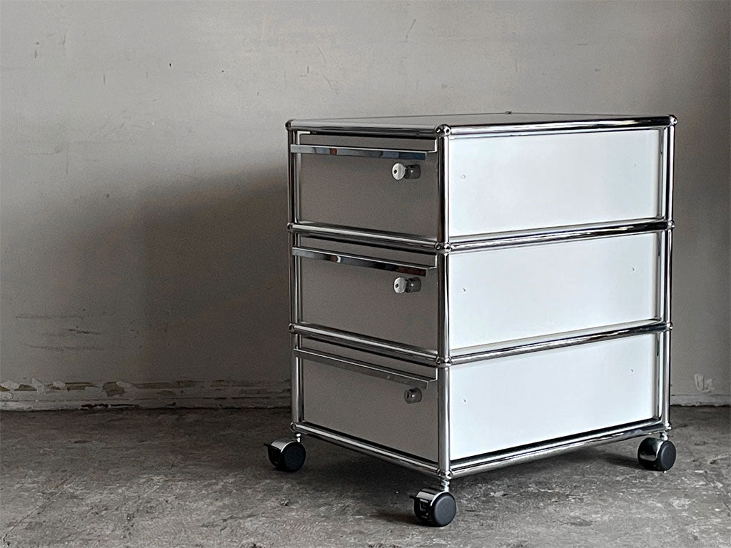 USMエムハラー USM Haller モジュラーファニチャー Modular Furniture ハラーシステム ロールボーイ デスクワゴン ピュアホワイト × グラファイトブラック 中古品 買い取りしました。