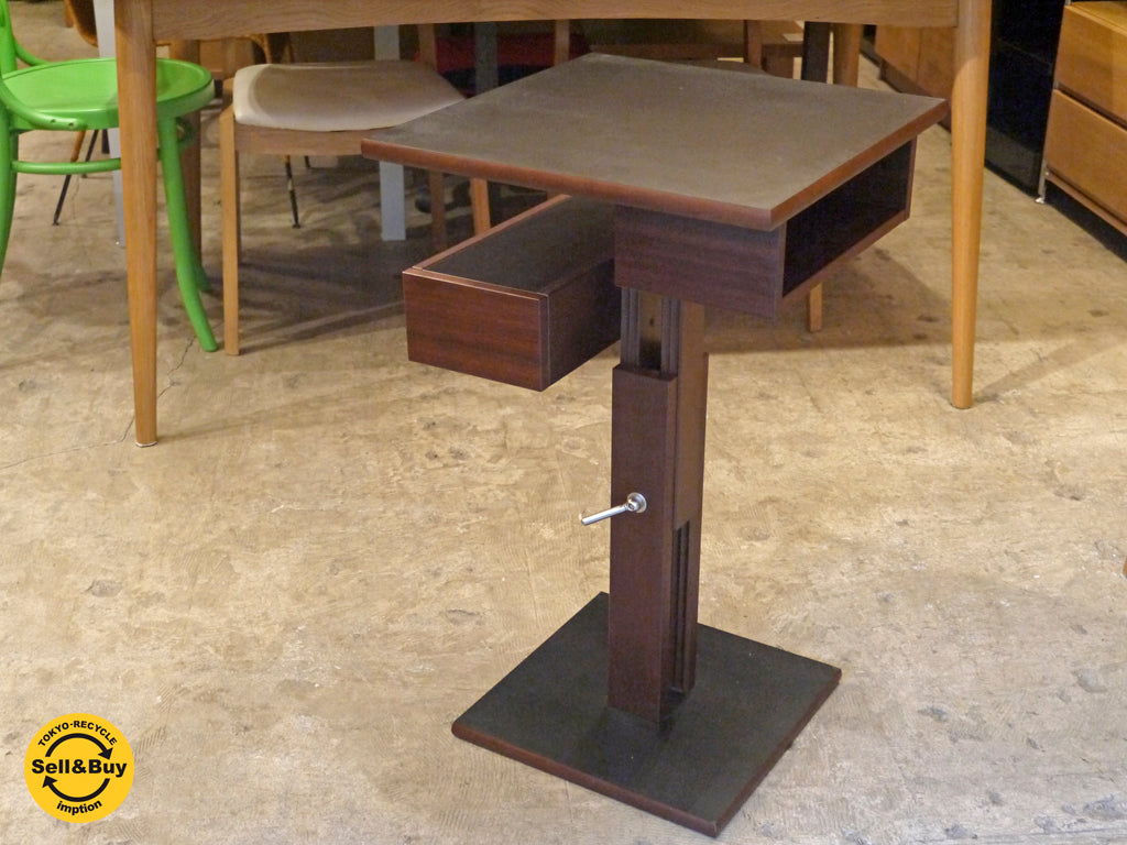 ベラート Bellato サイドテーブル Nuit Coffee Table Bernard Vuarnesson リフティング コーヒーテーブル イタリア　中古品 買い取りしました！ 自由が丘店 出張買取もお任せください。