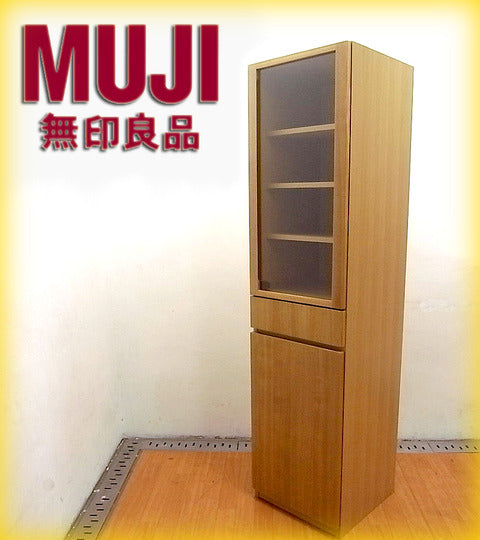 スッキリとしたシンプルデザイン！ シーンを選ばずコーナーや隙間を有効活用！ MUJI （ 無印良品 ） 『 木製カップボード・スリム （ タモ材／ナチュラル ） 』 【買取＆販売＆レンタル】