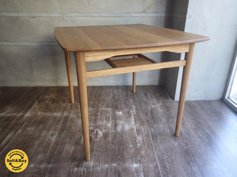 モモナチュラル MOMO natural ベント VENT ダイニングテーブル オーク材 無垢材使用 ～ 木の風合いを活かした温かな空間を提案します。 【買取と販売とレンタルのお店】