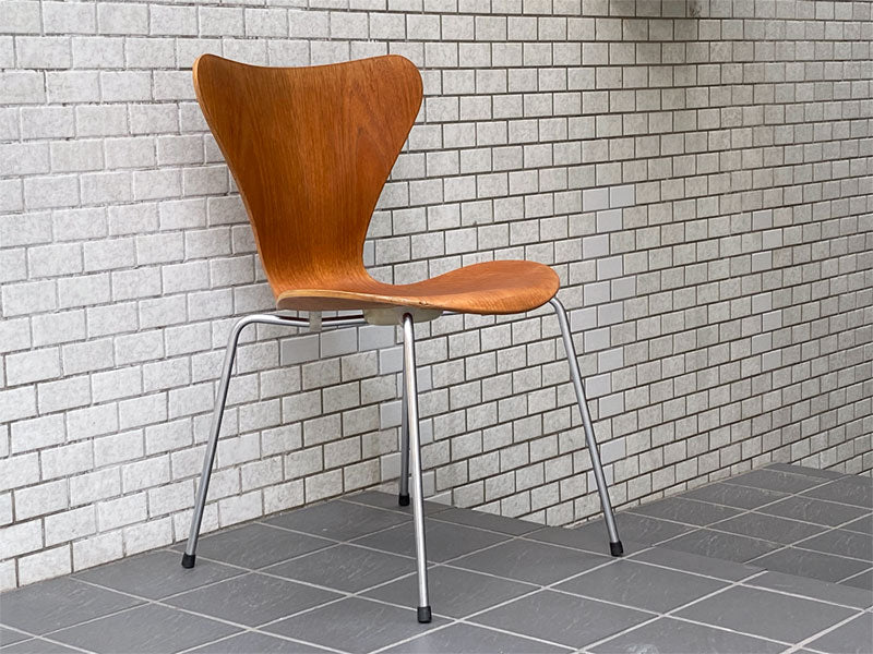 フリッツハンセン Fritz Hansen セブンチェア チーク材 アルネ ヤコブセン Arne Jacobsen 1967年製 ビンテージ 北欧 デンマーク 中古品 買い取りしました。