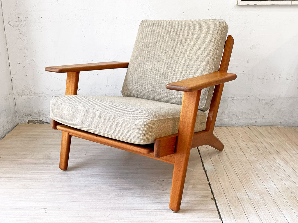 ゲタマ GETAMA GE290 イージーチェア 1Pソファ ローバック チーク材 グレー系ファブリック ビンテージ ハンス・J・ウェグナー 北欧家具 中古品 買い取りしました。