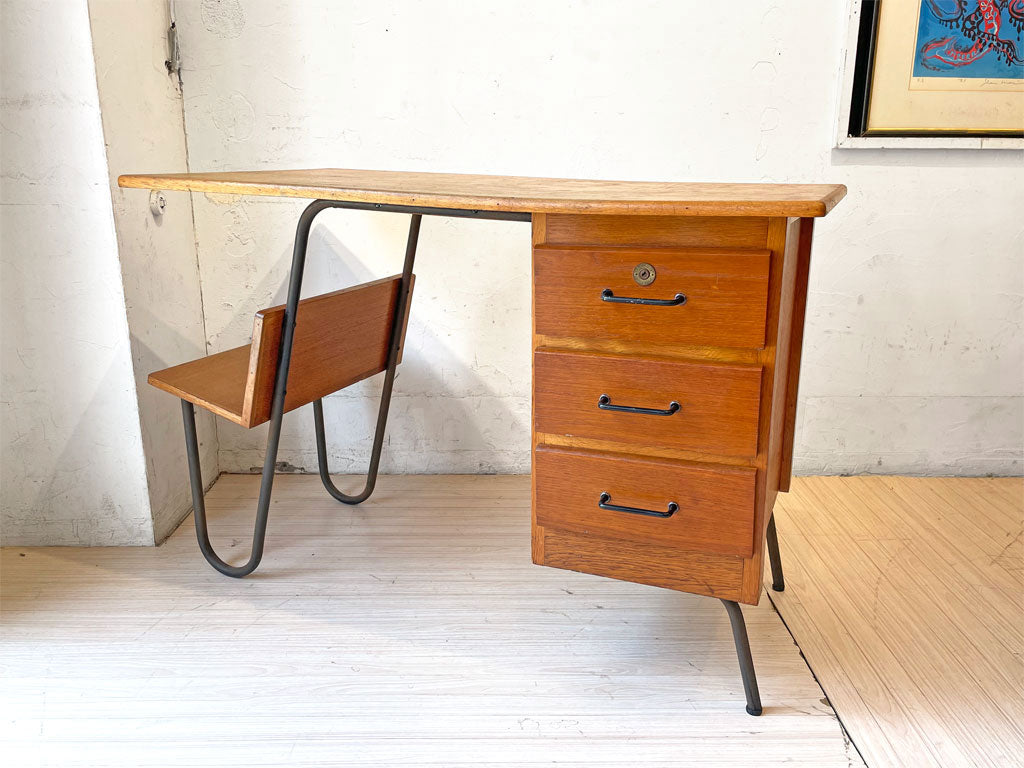 フランスビンテージ デスク 抽斗3杯 ブックラック付 H.P.DECO購入品 下北沢店 中古品 買い取りしました。
